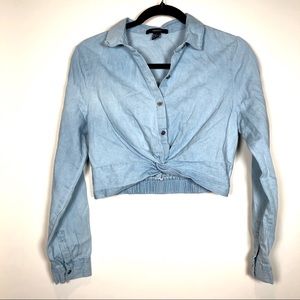 NWOT Denim Twist Crop